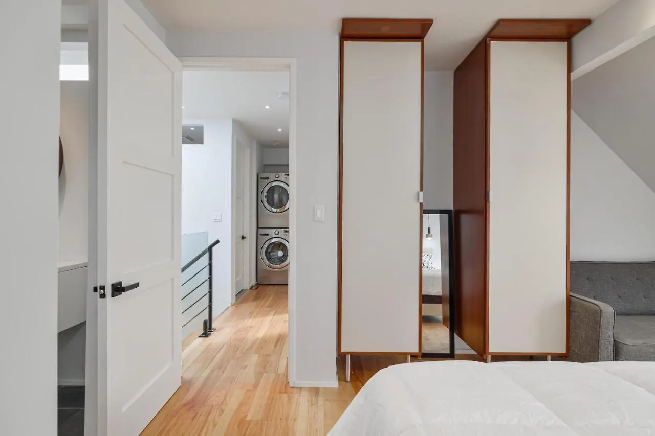 New Modern 1400 Sq Ft Coach House Near Everything Toronto 0*,