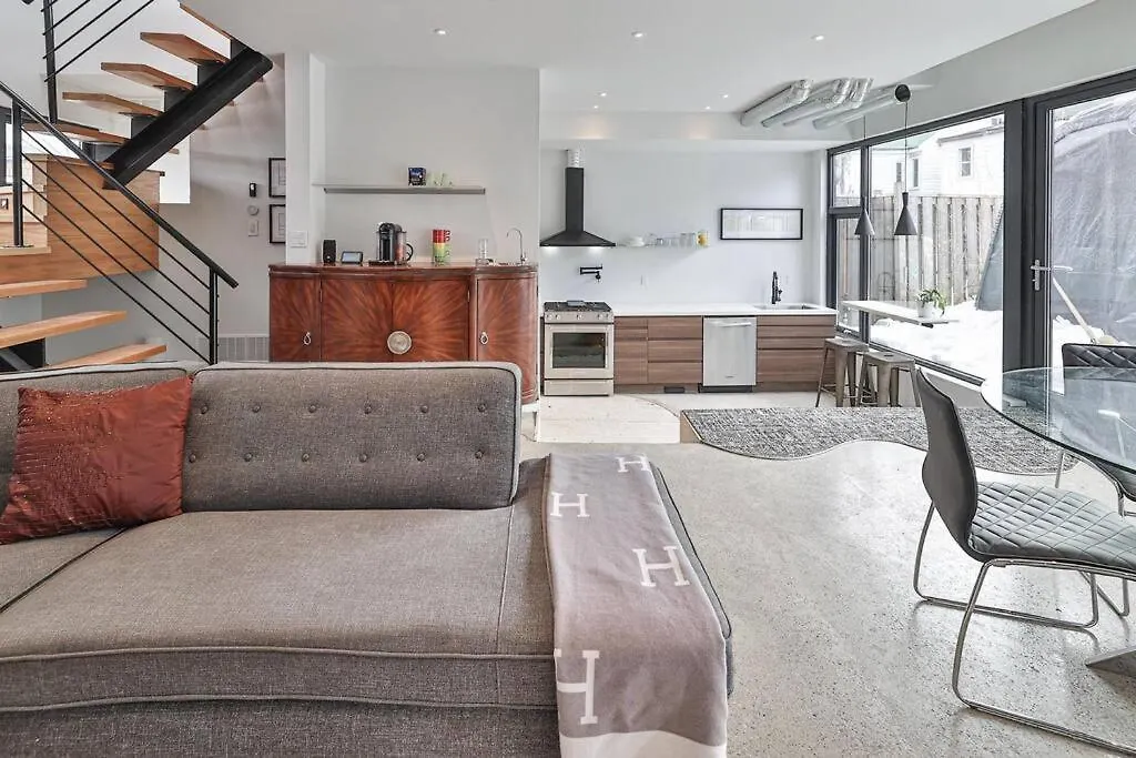 New Modern 1400 Sq Ft Coach House Near Everything Toronto